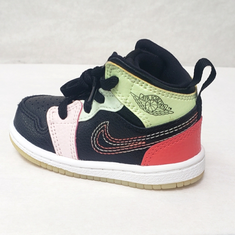 Air Jordan 1 Mid Glow In The Dark - Picture 2 of 8